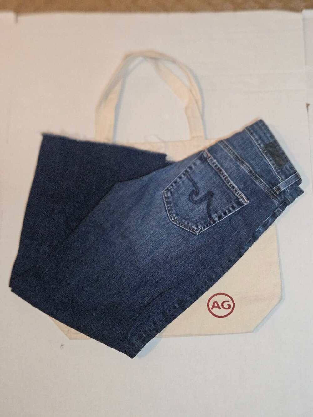 AG Saige Wide Leg Crop Raw Hem High Rise AG Tote Included Jeans Size 25